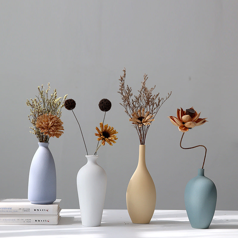 Stylish Decorative Ceramic Vase for Home and Office Decor